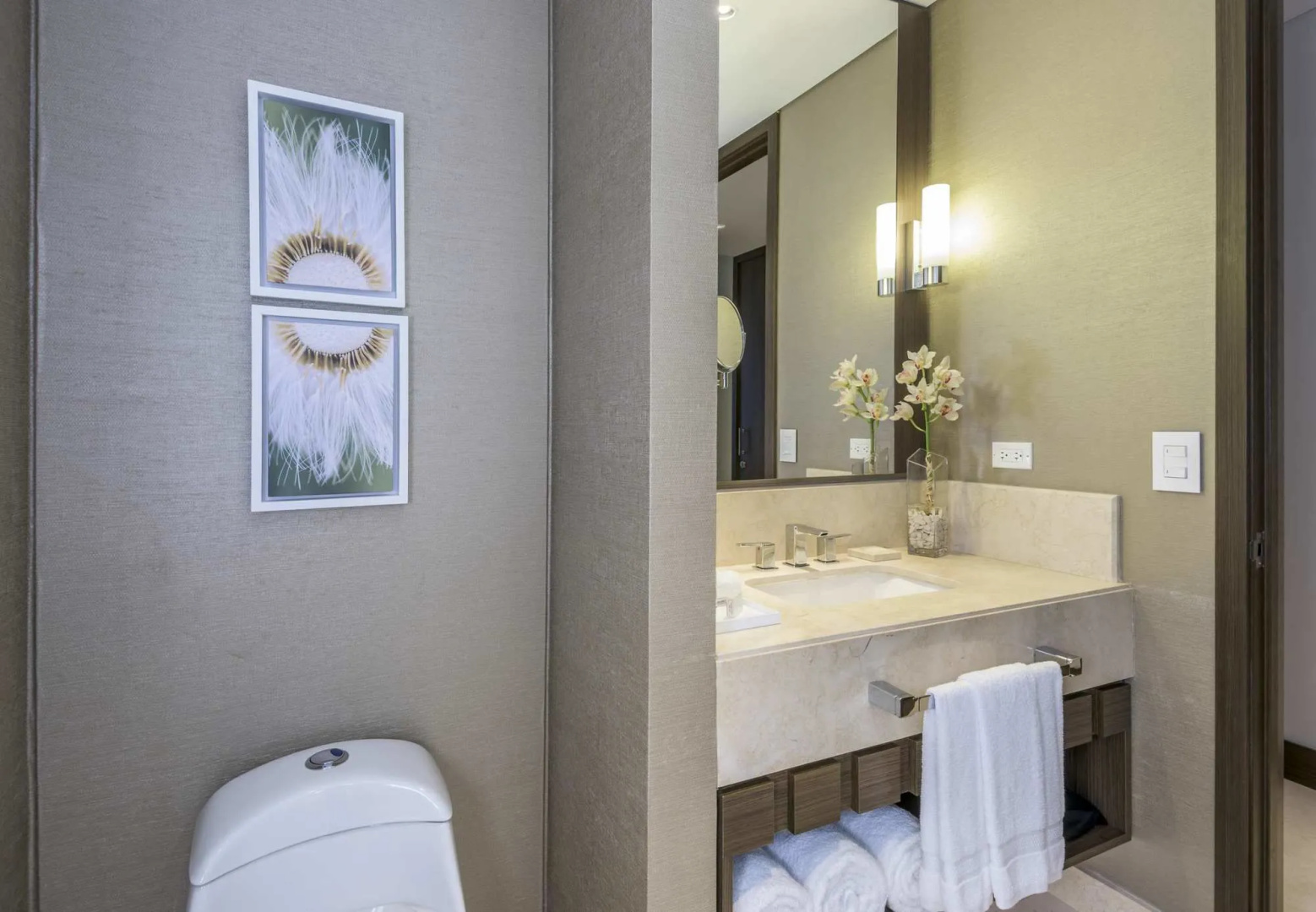 Photo - Courtyard by Marriott Bogota Airport