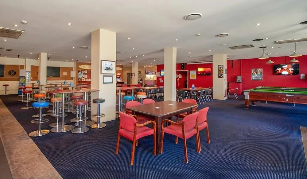 Photo - Southend Hotel