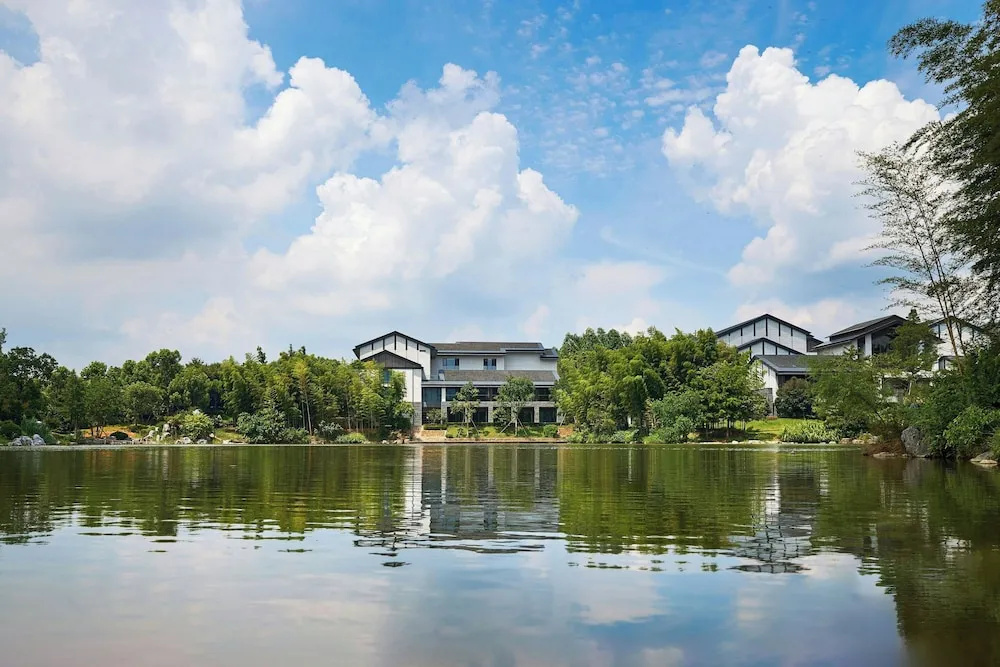 Grand New Century Resort, Changxing, A Tribute Portfolio Resort