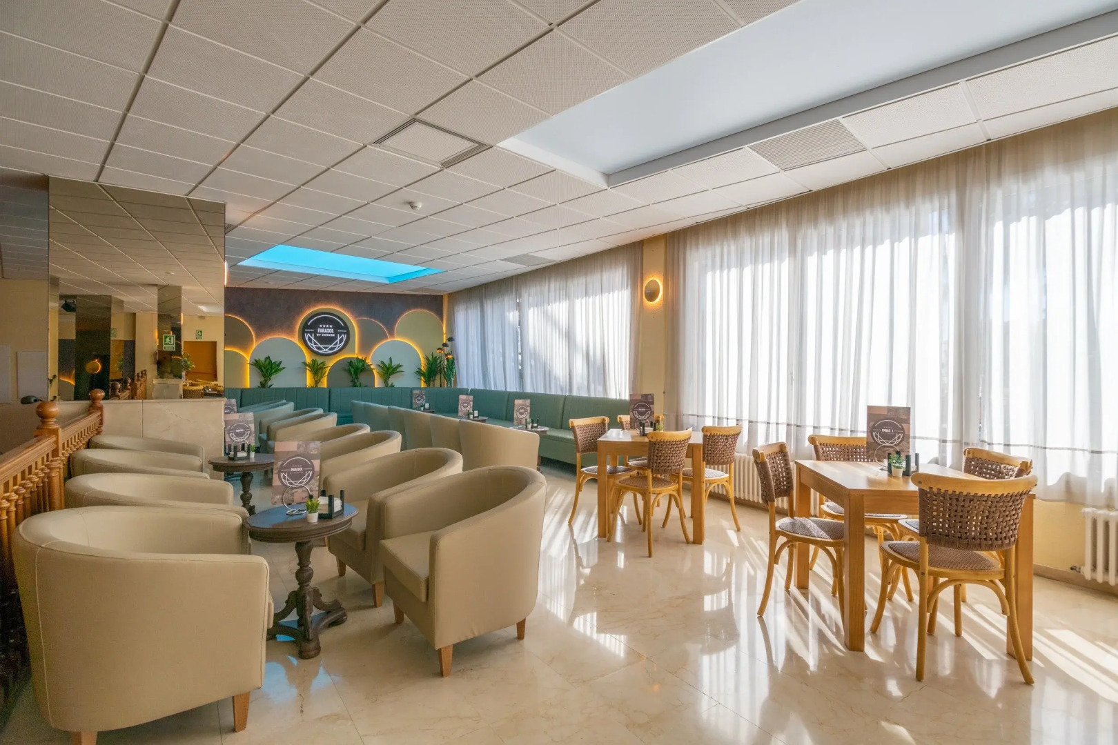 Foto - Hotel Parasol by Dorobe