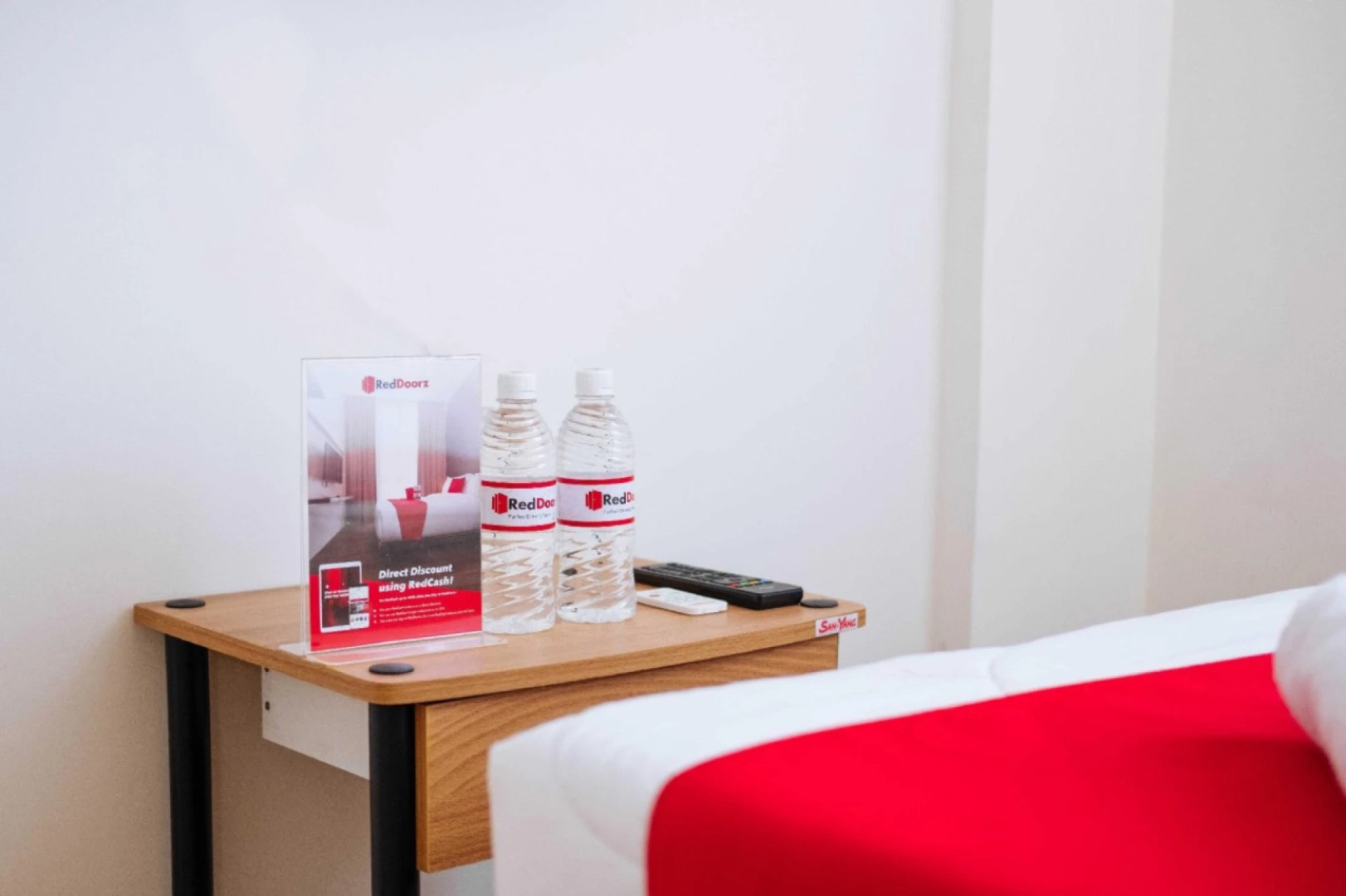 Foto - RedDoorz at Moonwalk Paranaque