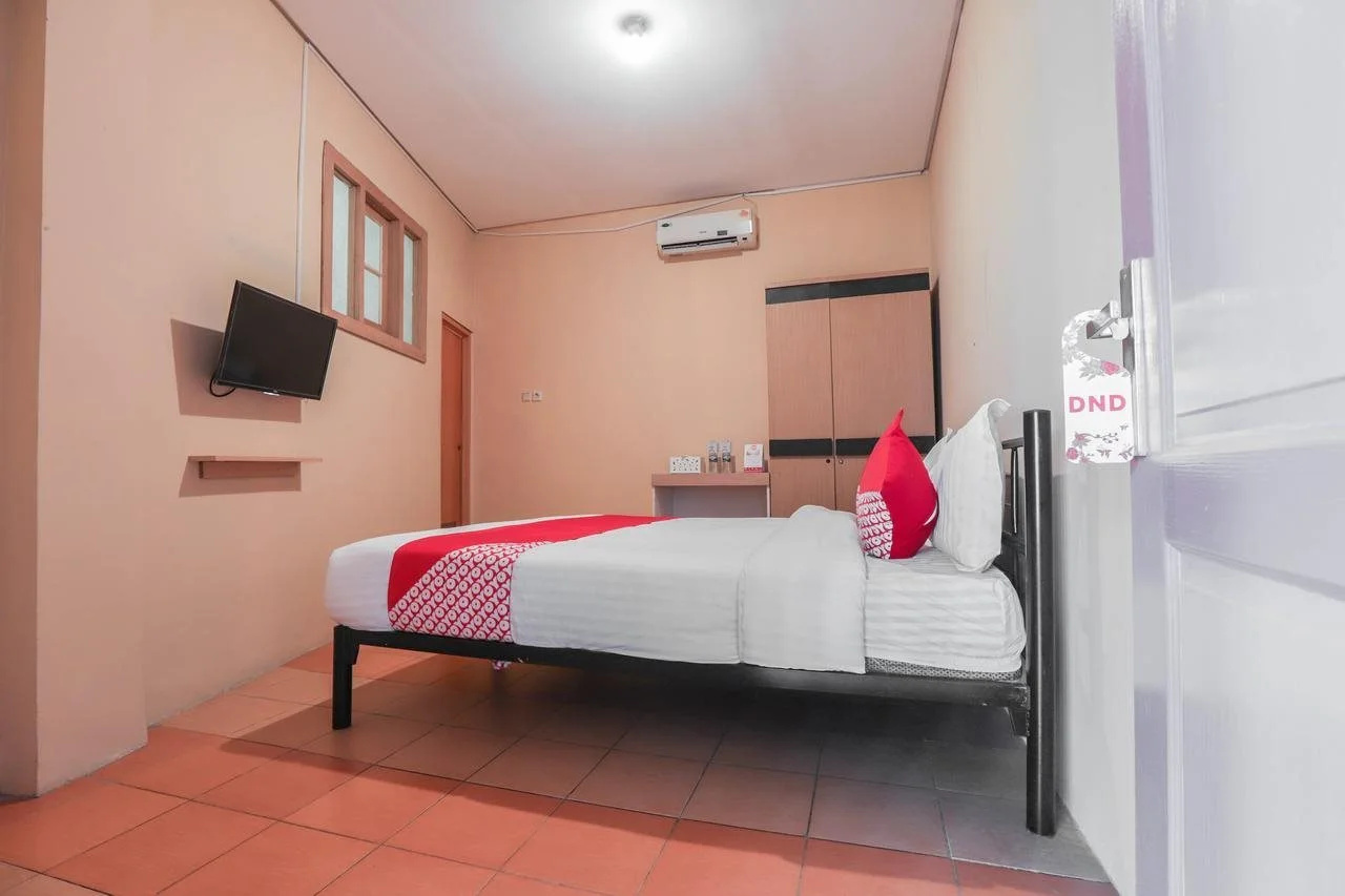 Foto - Hotel O near Summarecon Mall Serpong formerly Gemilang Guesthouse