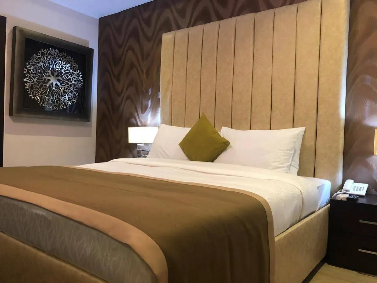 Photo - The Cabin Hotel
