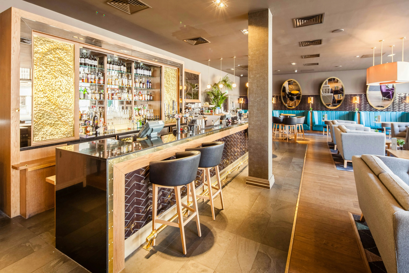 Photo - DoubleTree by Hilton Edinburgh City Centre