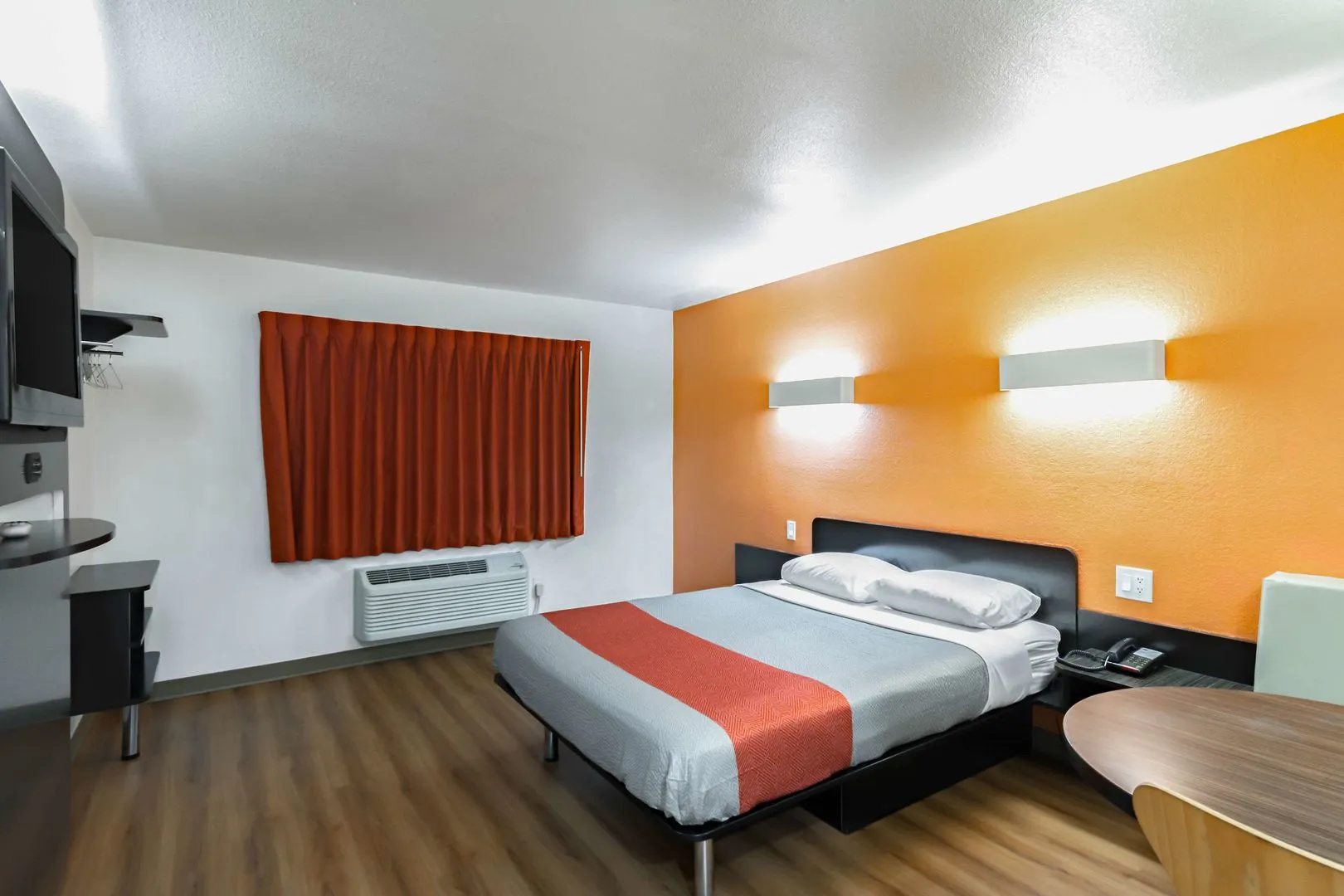 Foto - Motel 6 Anaheim, CA