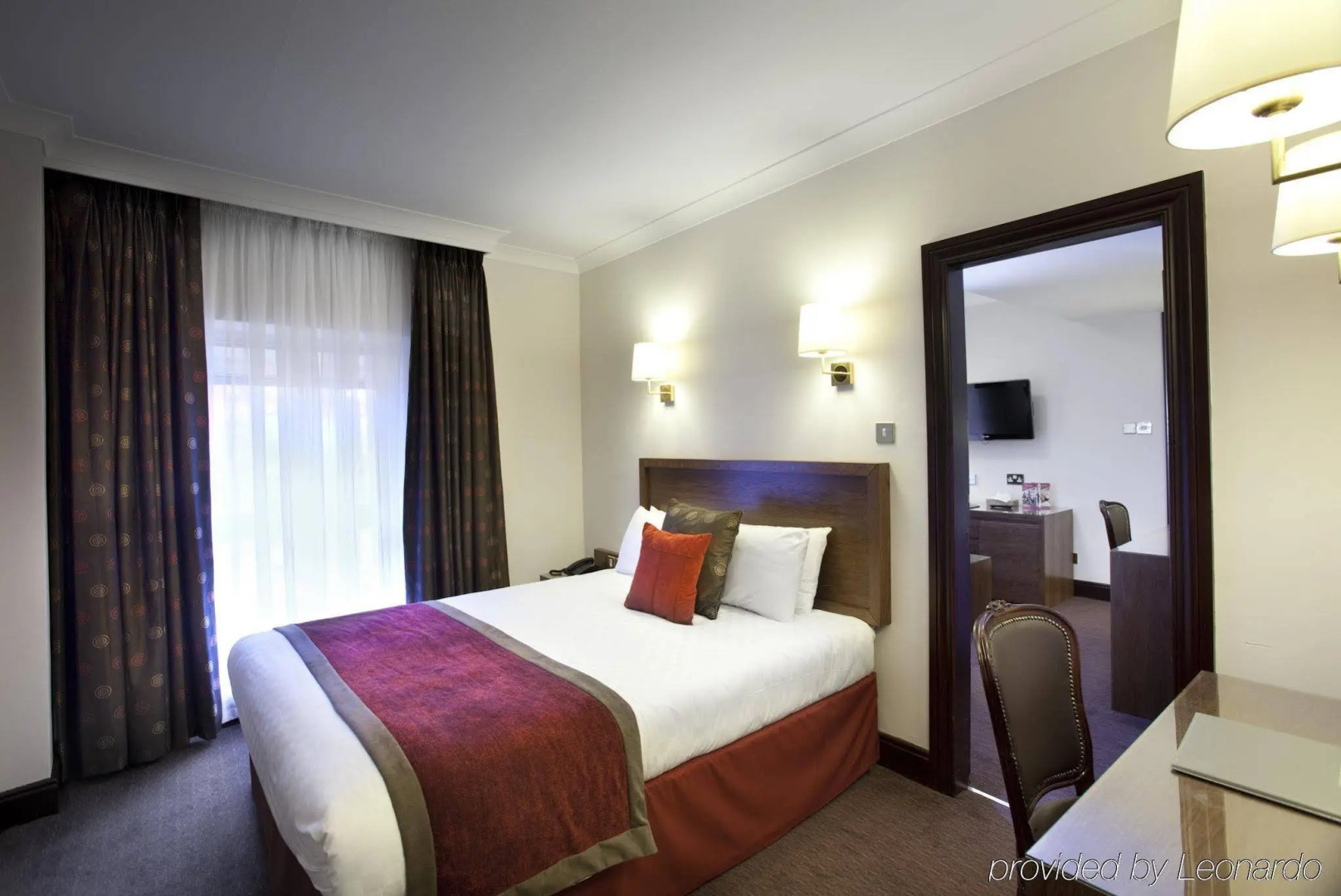 Photo - Manchester Portland By Sunday