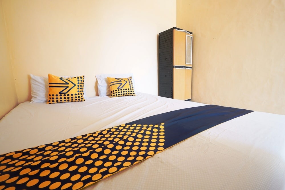 Hotel O Homestay Bu Sun SyariahNearTaman Rekreasi & Pemandian Taman Suruh