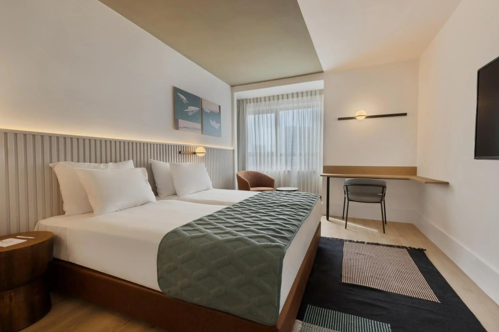 Photo - Metropolitan Hotel
