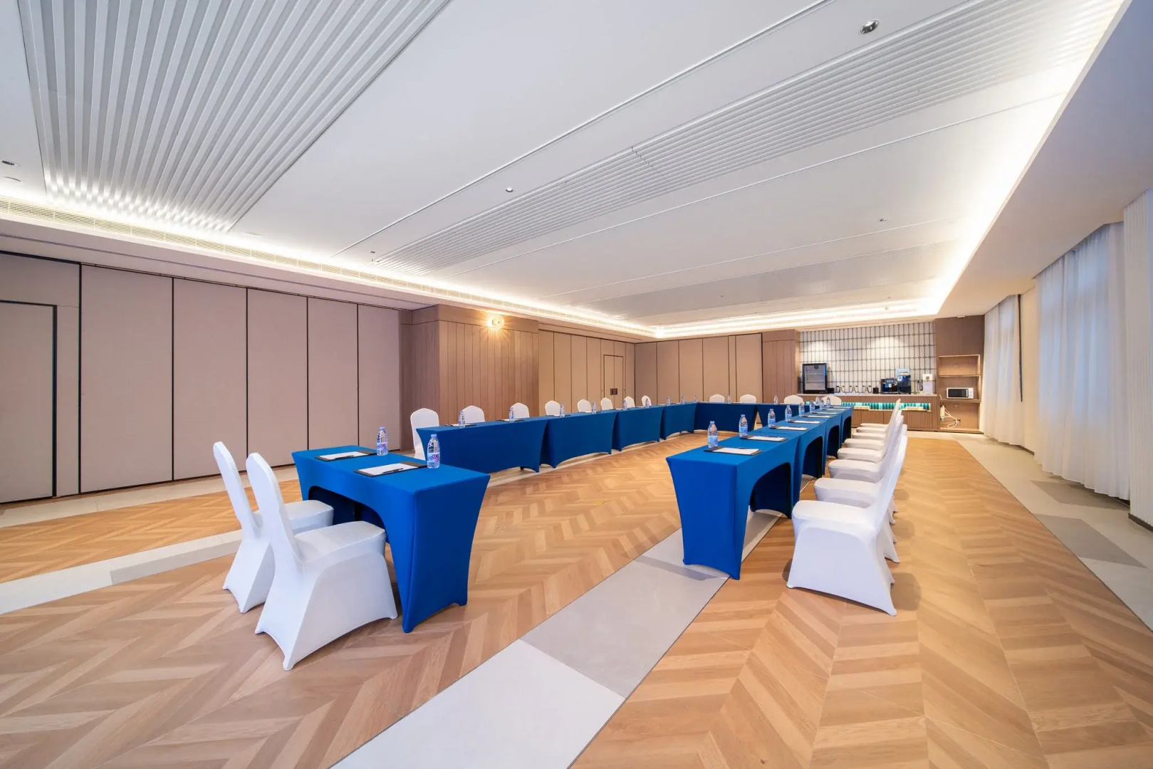 Photo - Holiday Inn Express Shanghai Pujiang Lianhang Road by IHG