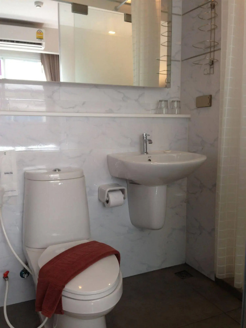 Photo - iCheck inn Nana by Aspira