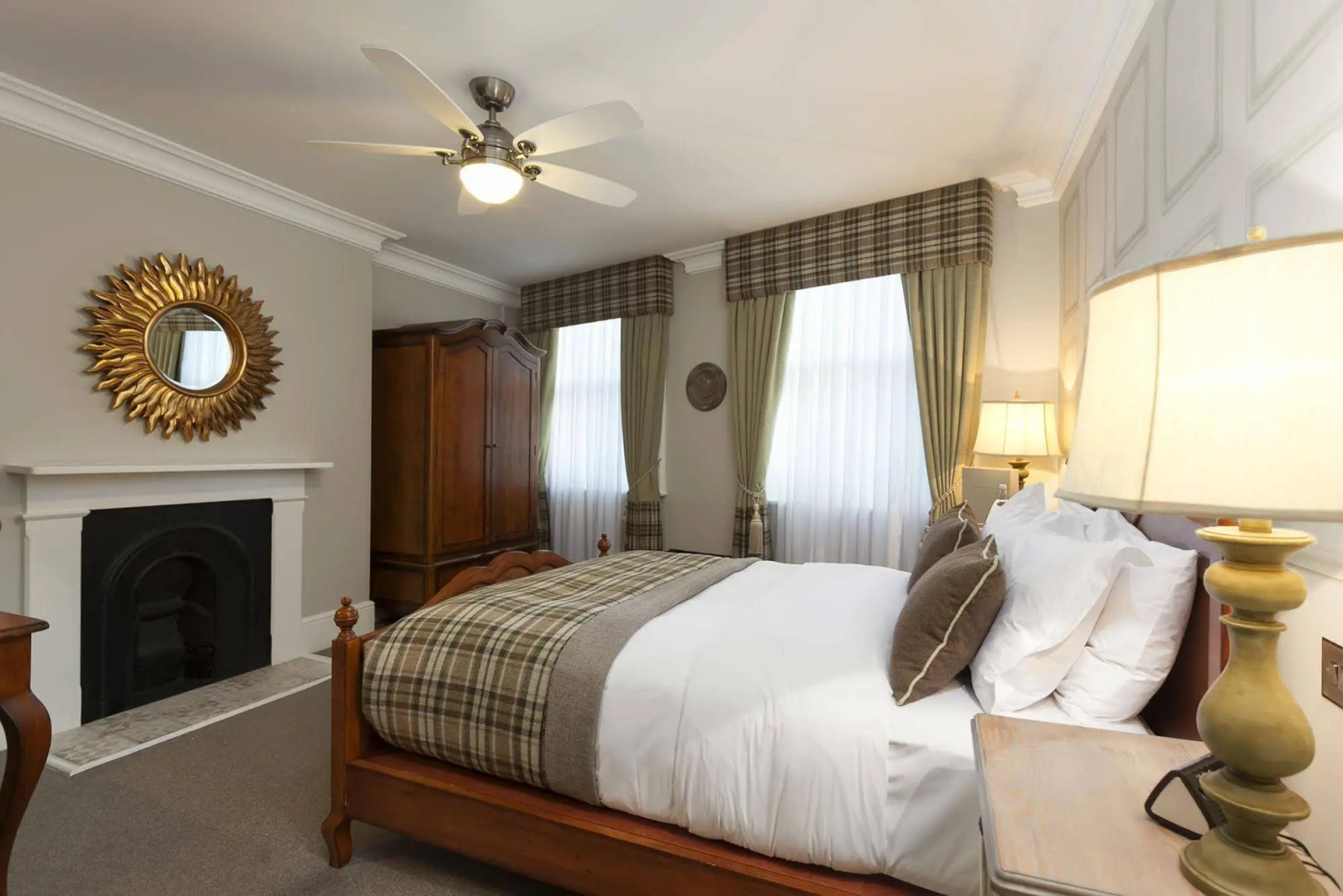 Photo - The Clerk & Well Pub & Rooms