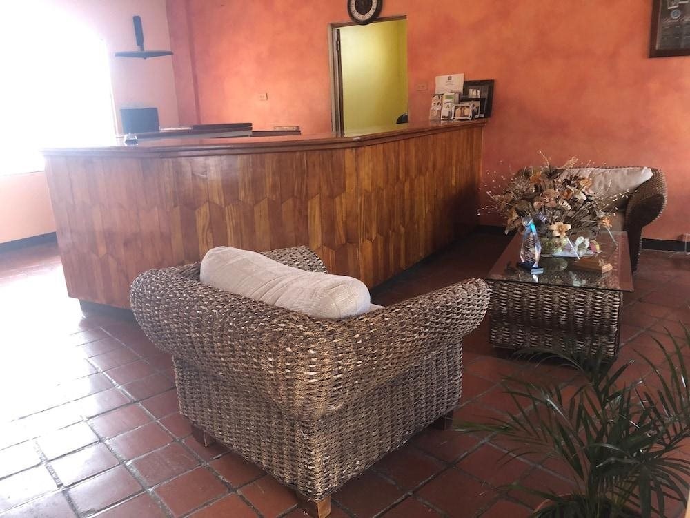 Foto - Point Salines Hotel