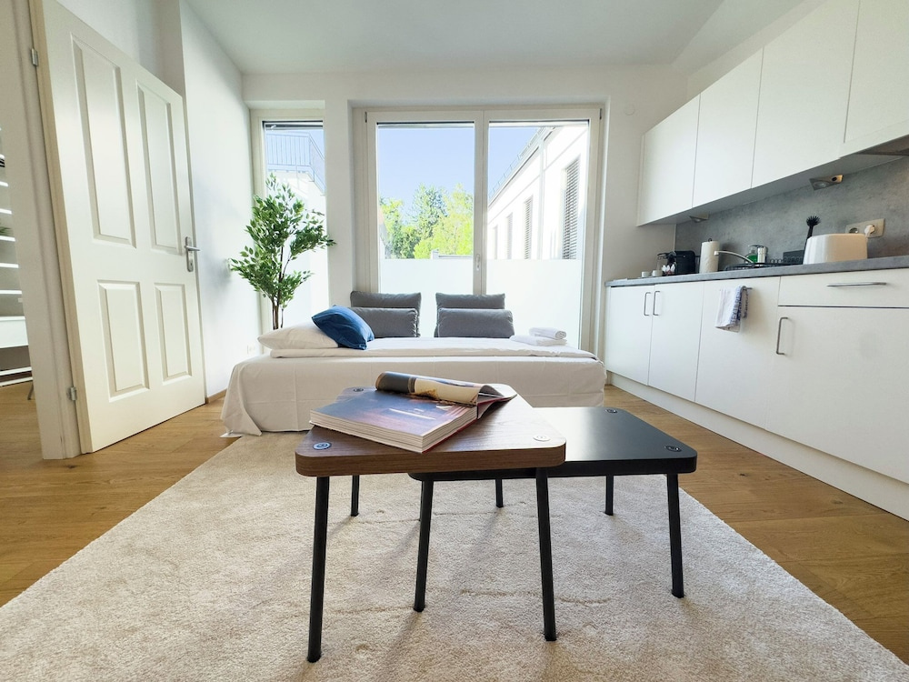 Photo - Hillside Living Vienna
