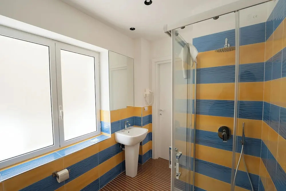 Photo - GreRos H. Rooms Napoli Centro by Clapa Group Dislocated Hospitality