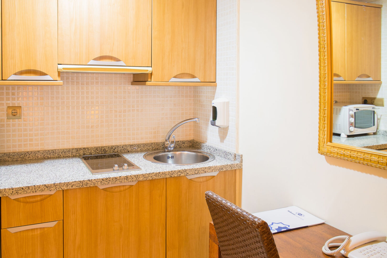 Photo - Toboso Apar - Turis