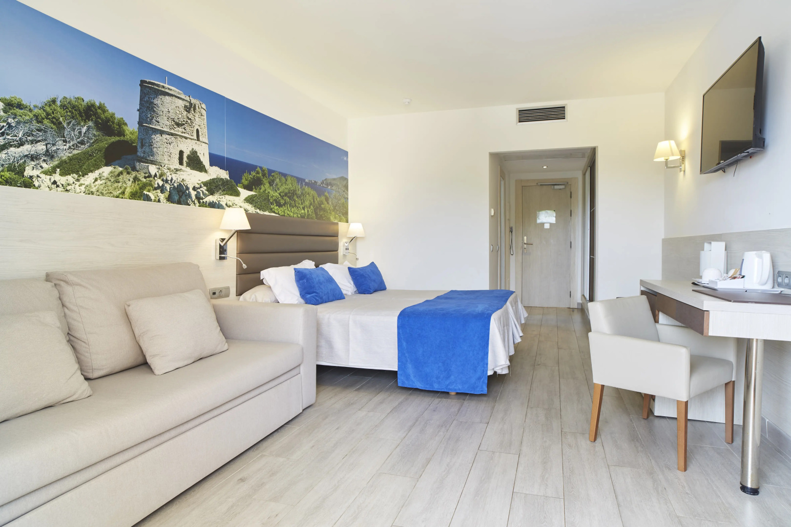 Photo - Invisa Hotel Club Cala Blanca
