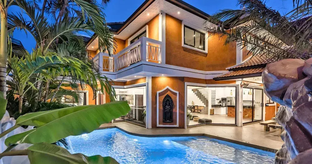 Foto - TUCHELAND Luxury Pool Villa Pattaya Walking Street
