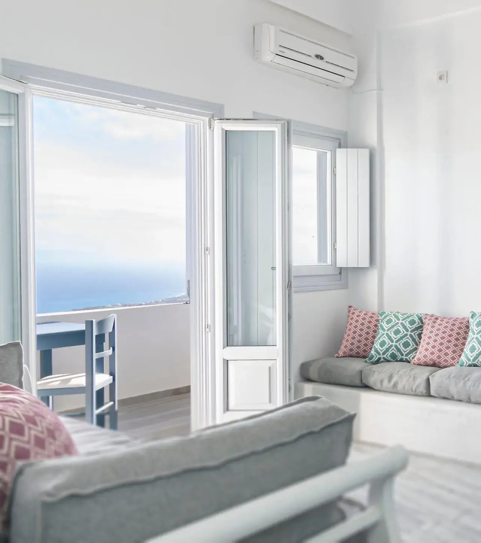 Photo - Phaos Santorini Suites