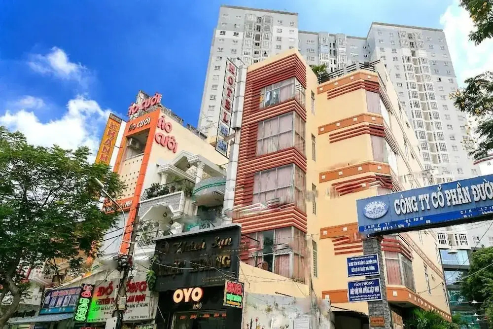 Photo - Nhật Hoàng Hotel Q4 -by BAY LUXURY