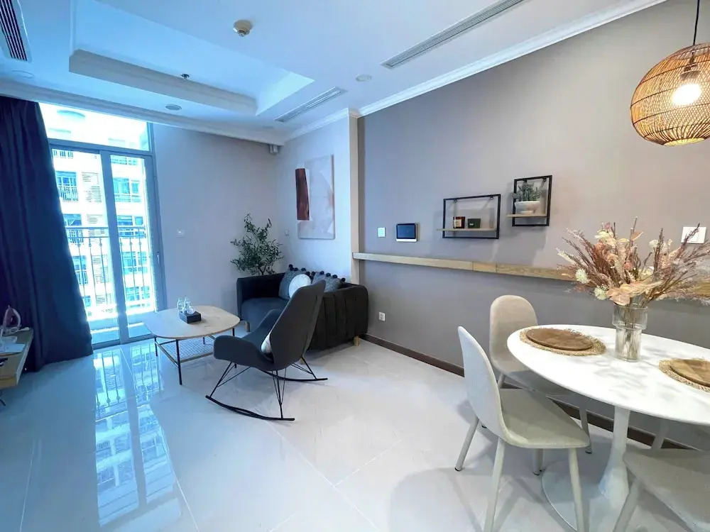 Photo - Landmark 81 and Landmark 6