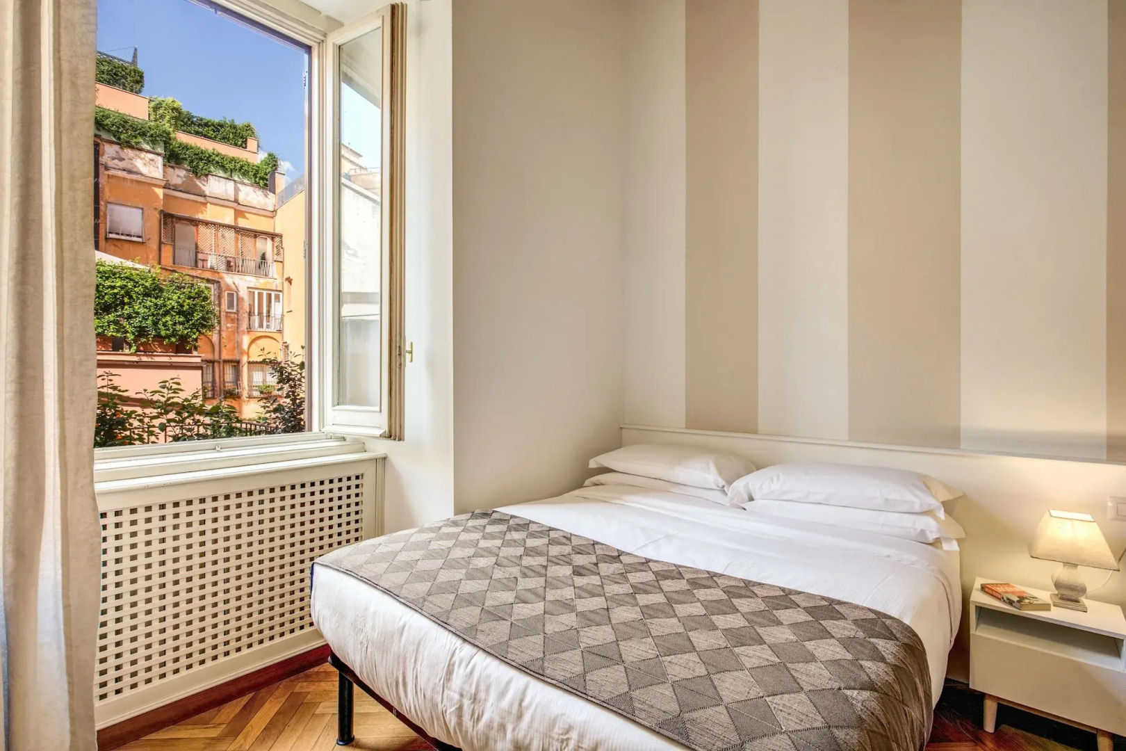 Photo - Tritone Top House