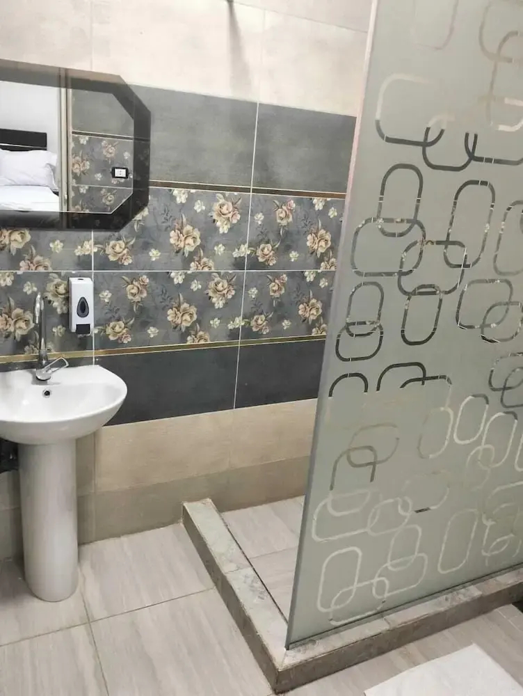 Photo - Pyramids High View Inn