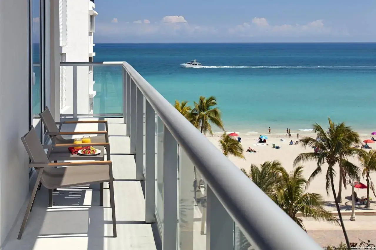 Photo - Costa Hollywood Beach Resort