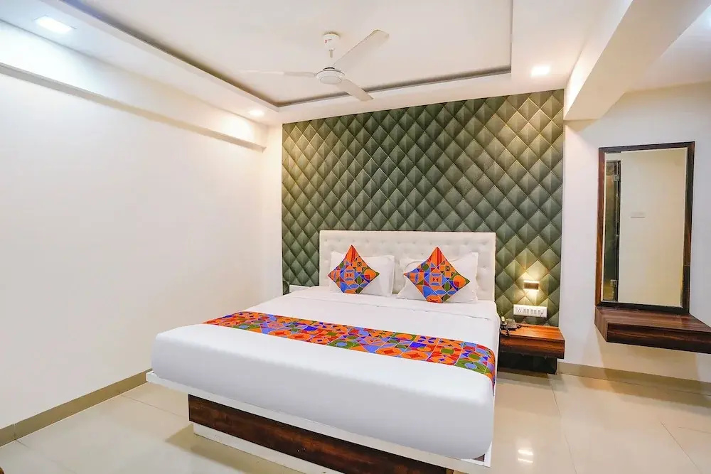 Photo - Fabhotel Arsh Executive Inn