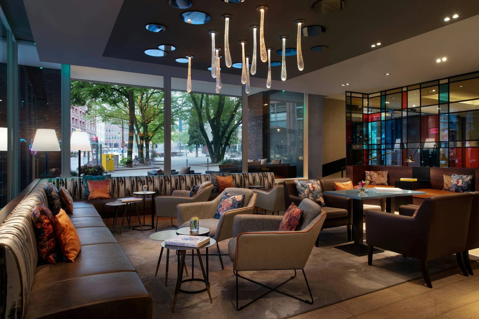 Photo - Renaissance Hamburg Hotel