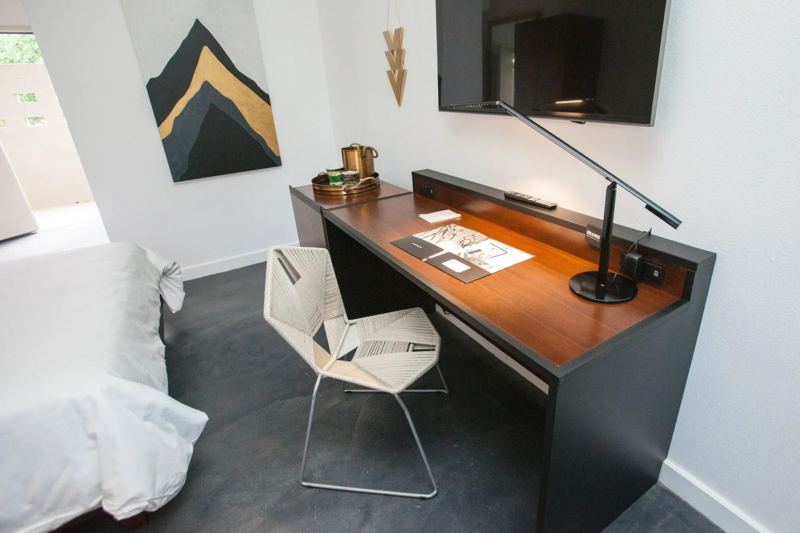 Photo - The V powered by Sonder