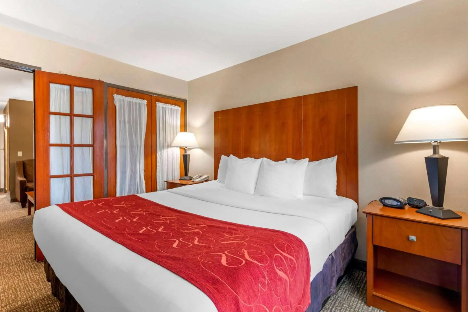 Photo - Comfort Suites North Dallas