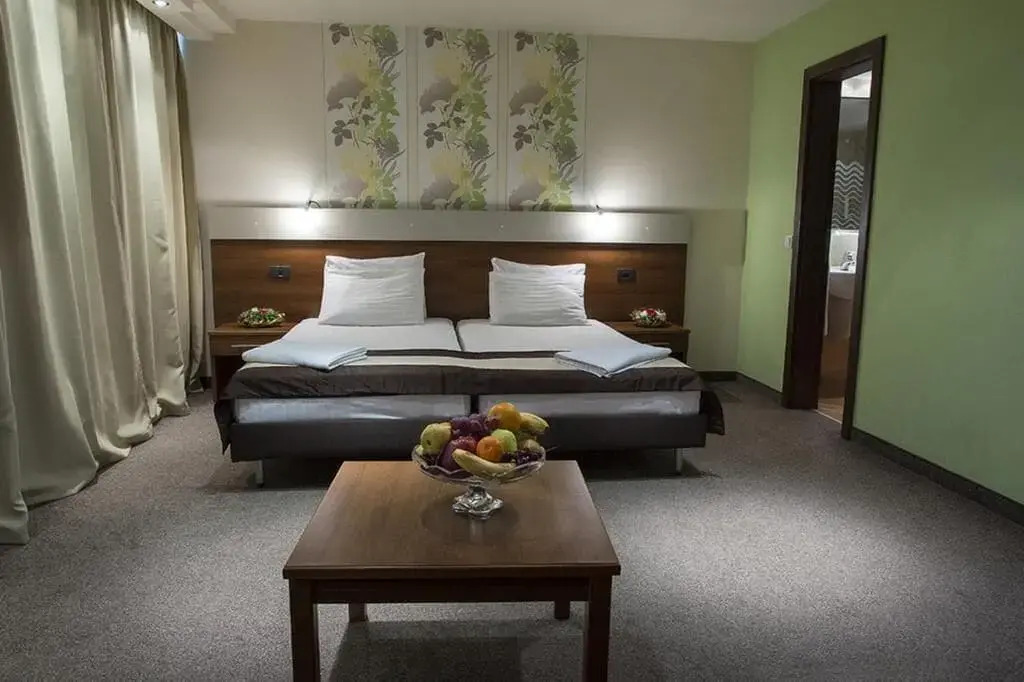 Foto - Hotel Forum - Free Parking for cars