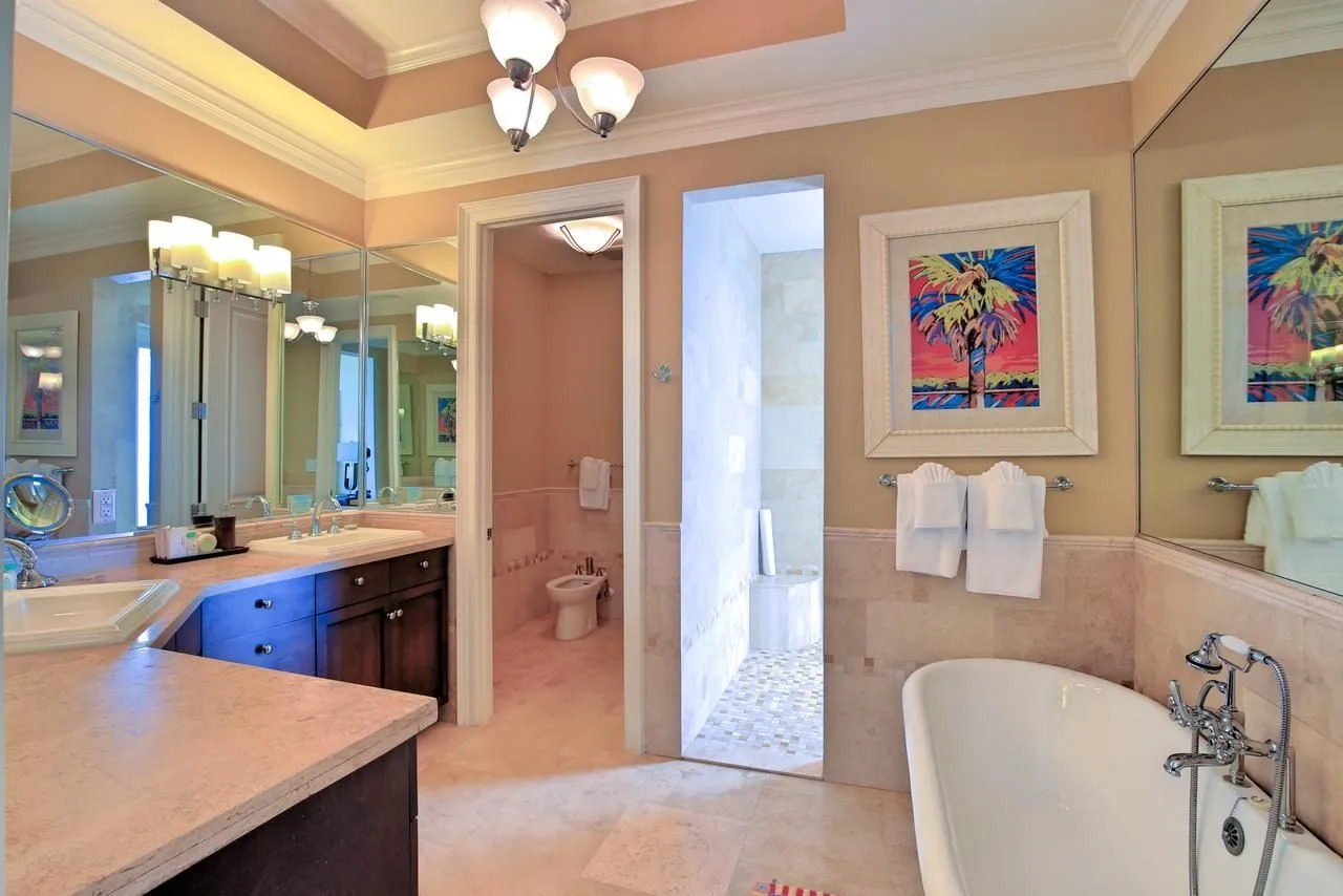 Photo - Windsong on the Reef