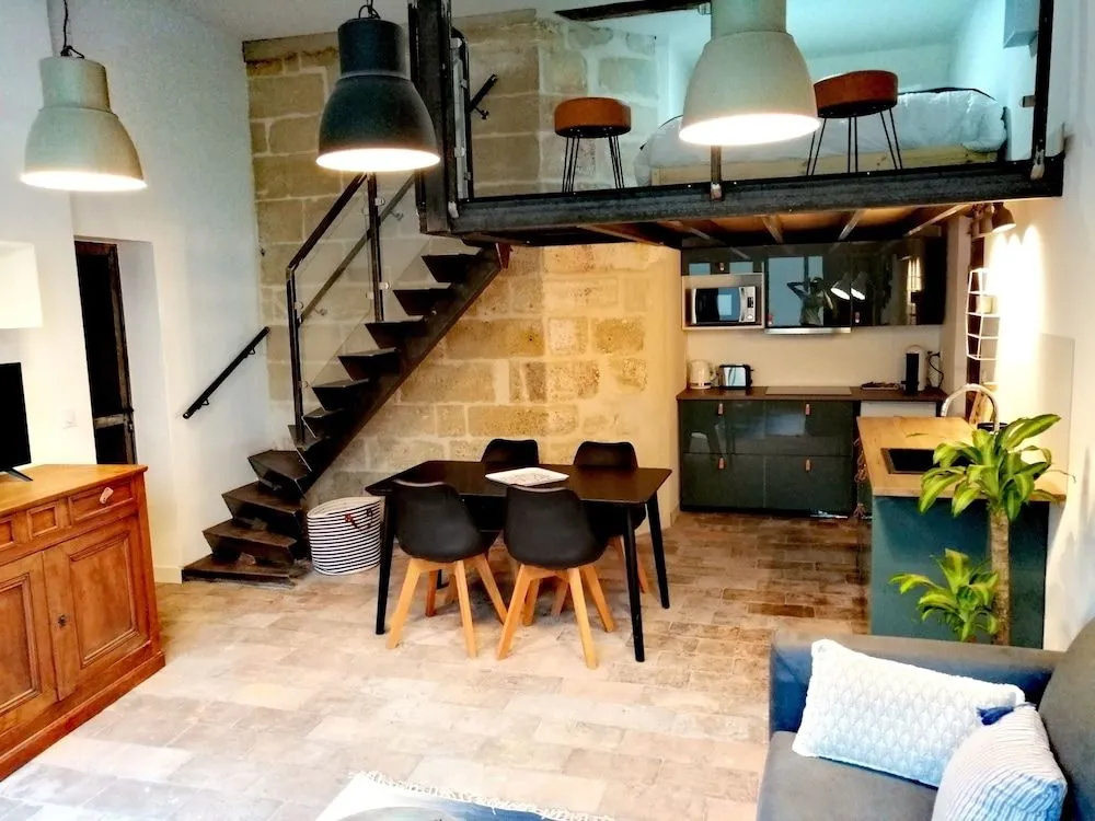 Photo - La Maison Grivolas