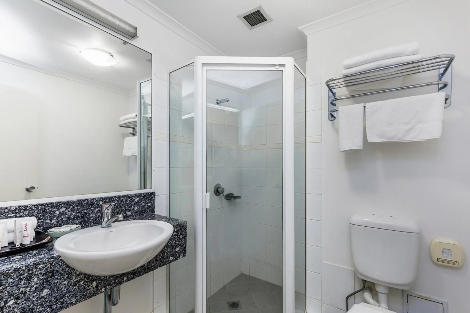Photo - The Wellington Apartment Hotel