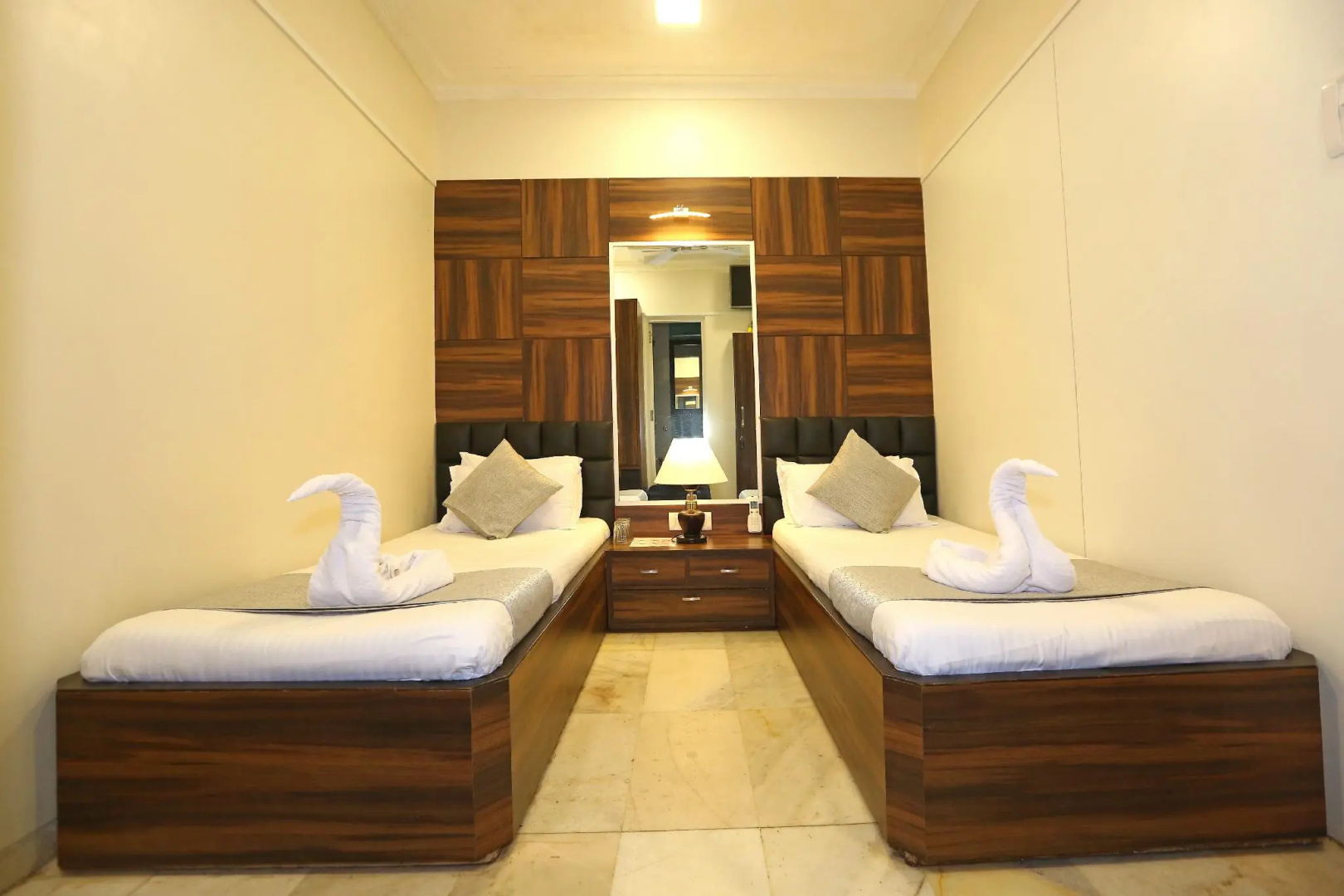 Photo - Gulf Hotel Colaba