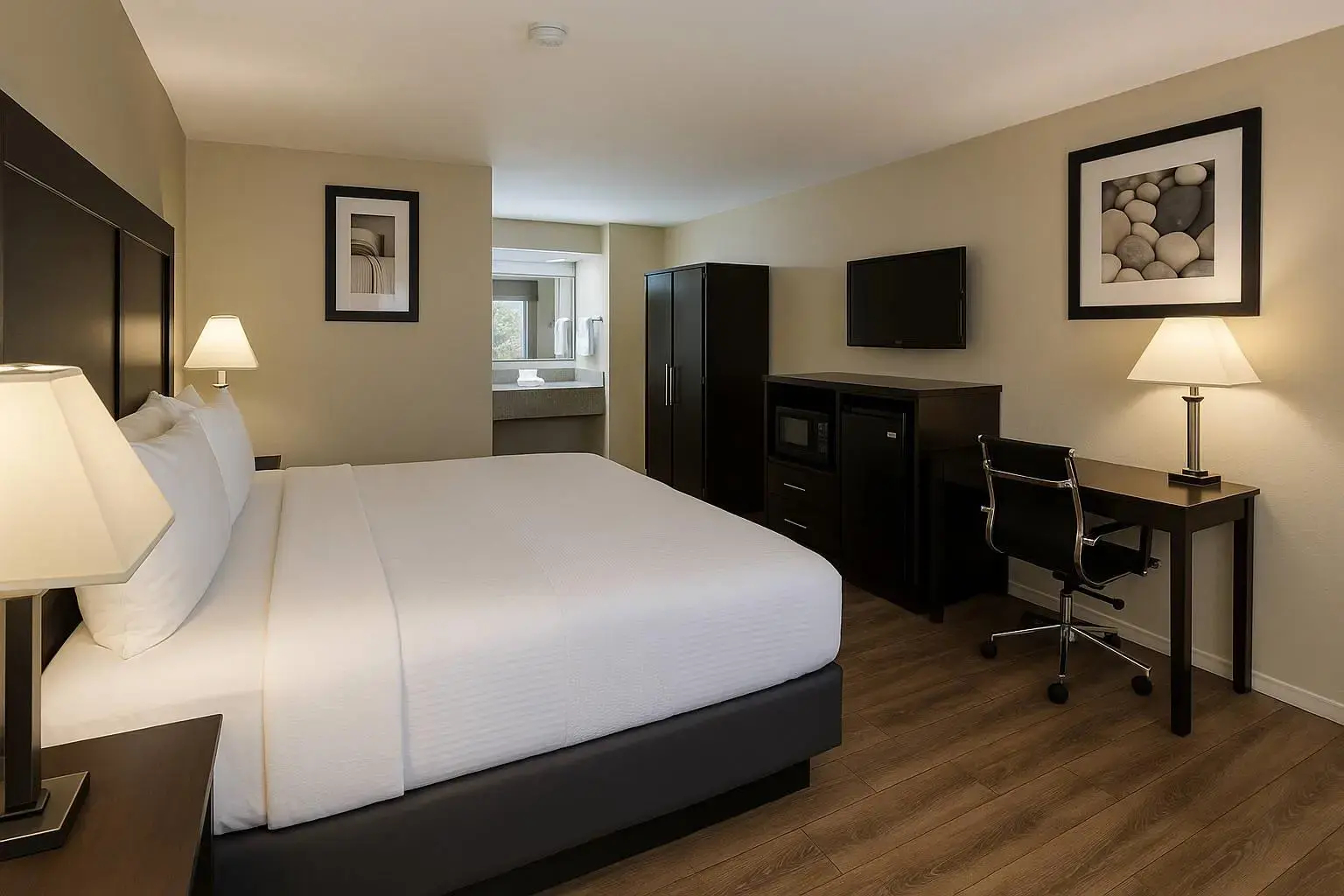Photo - Escondido Inn