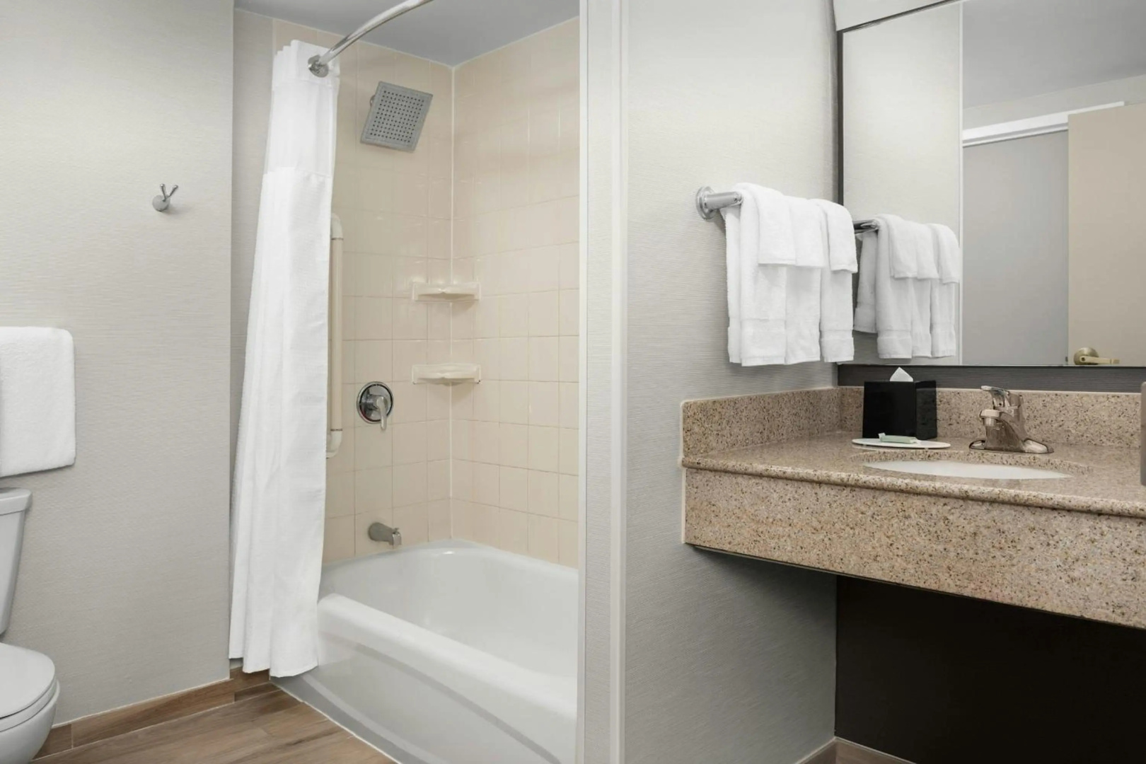 Photo - Courtyard by Marriott Virginia Beach Oceanfront/North 37th Street