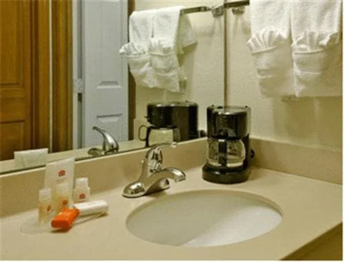 Photo - Indy Speedway Inn