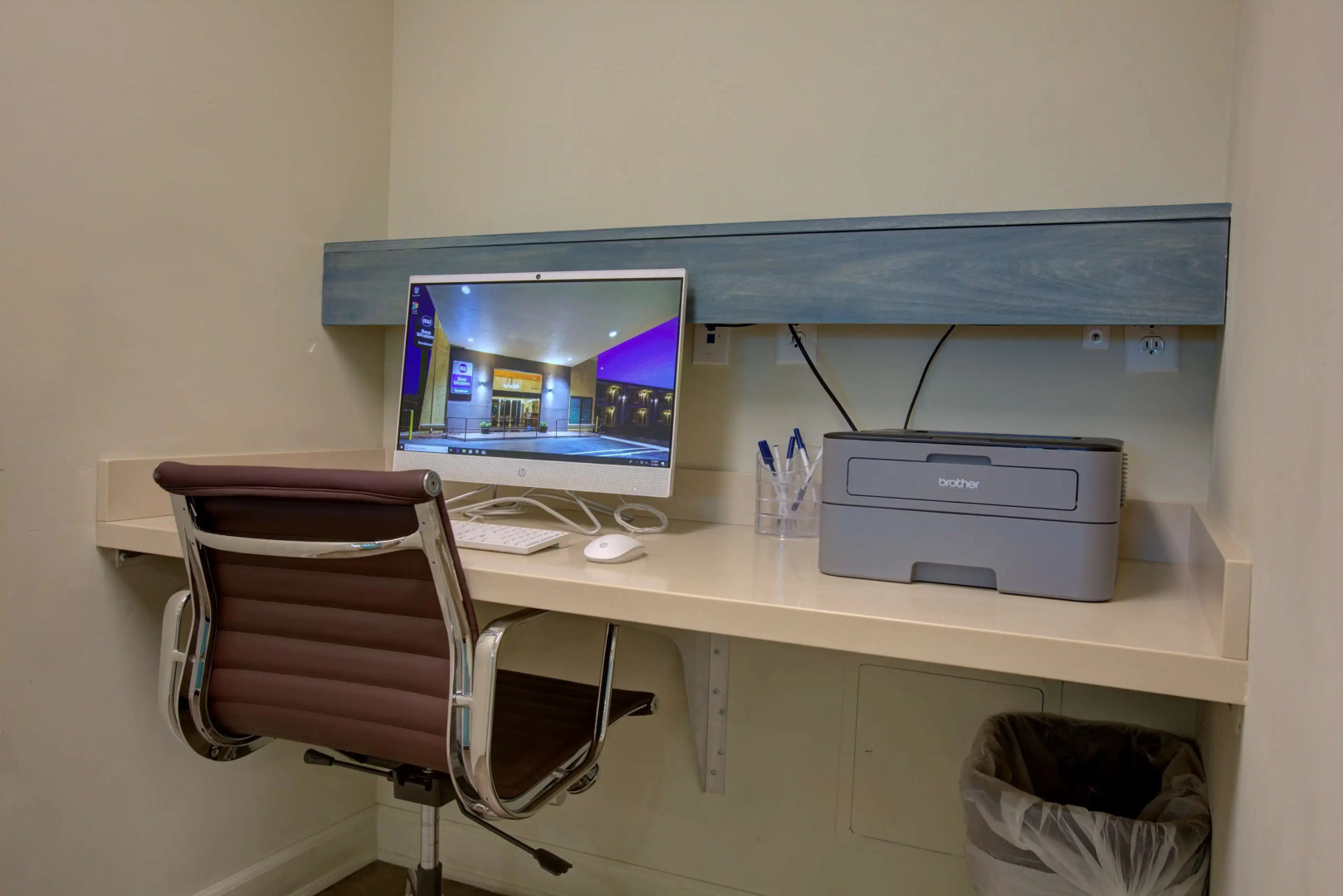 Photo - Best Western Sandman Hotel