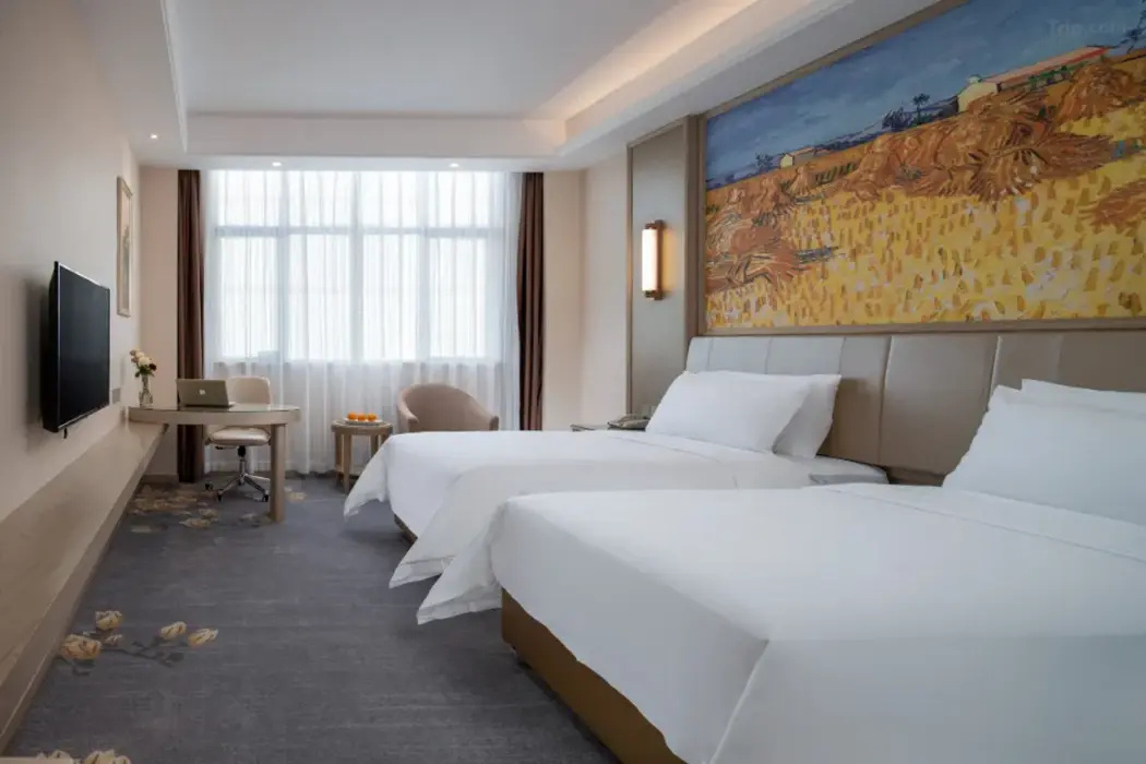 Vienna Hotel (Shenzhen Pingshan High-Speed Railway Station Pingshan Bonded Zone North Gate)