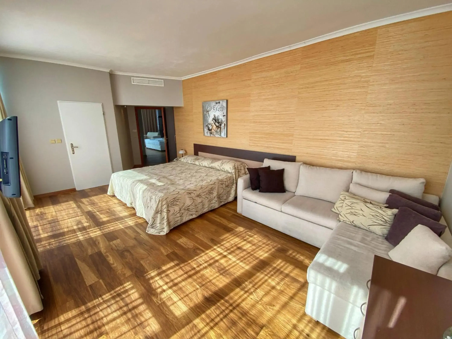 Photo - Mirabelle Hotel