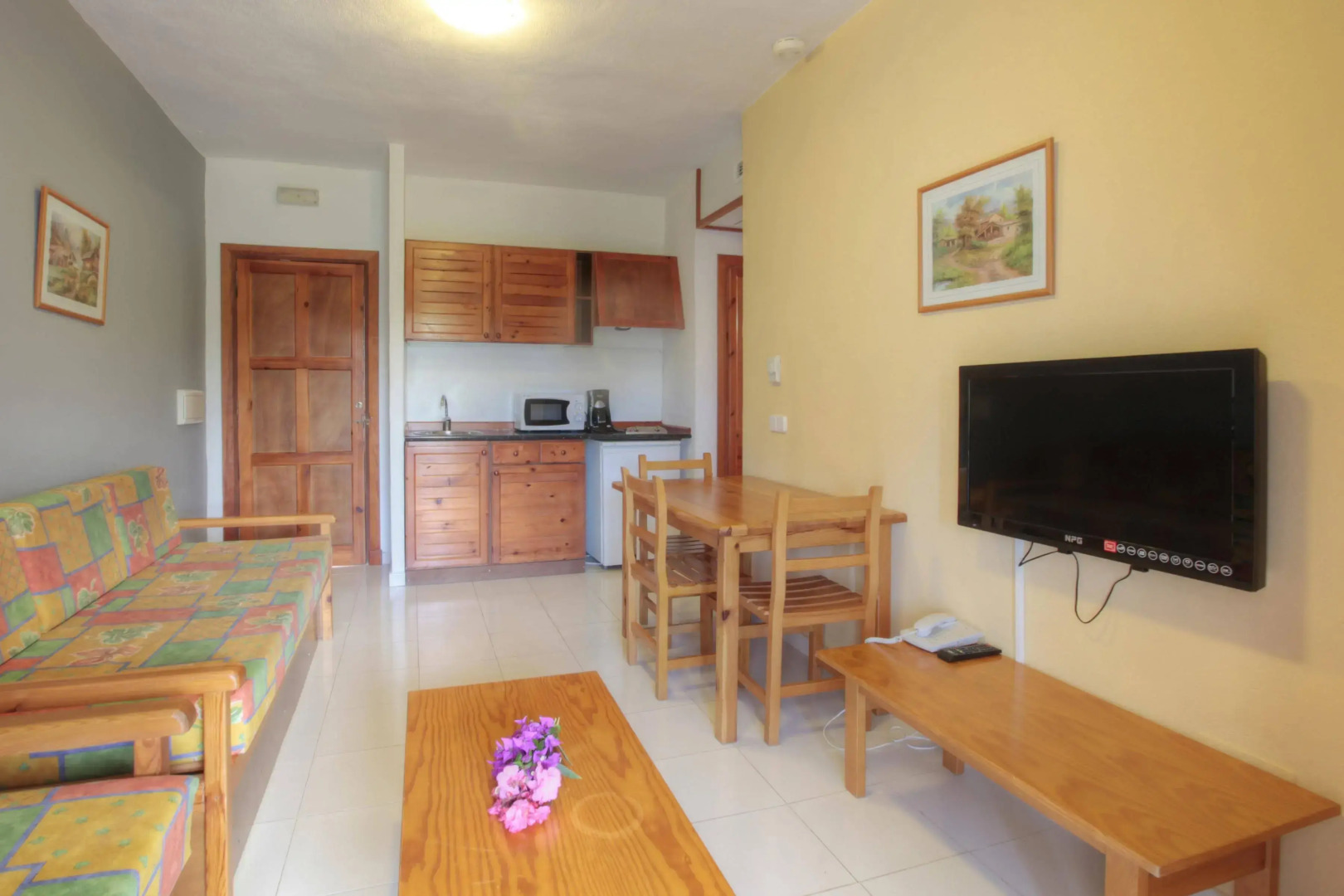 Photo - FERGUS Club Carema Splash