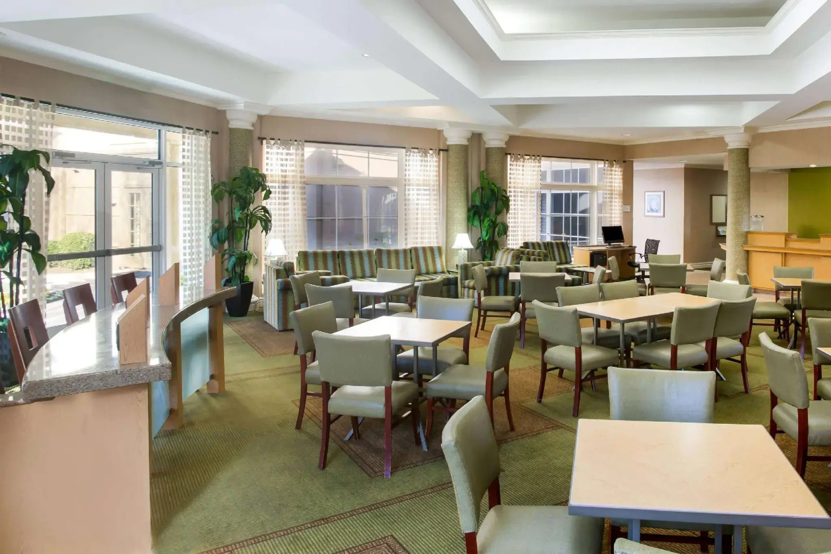 Photo - La Quinta Inn & Suites by Wyndham Austin Southwest