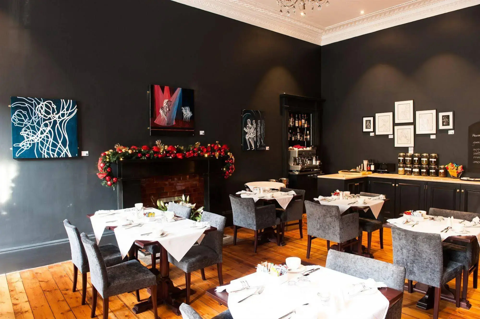 Photo - No11 Boutique Hotel & Brasserie