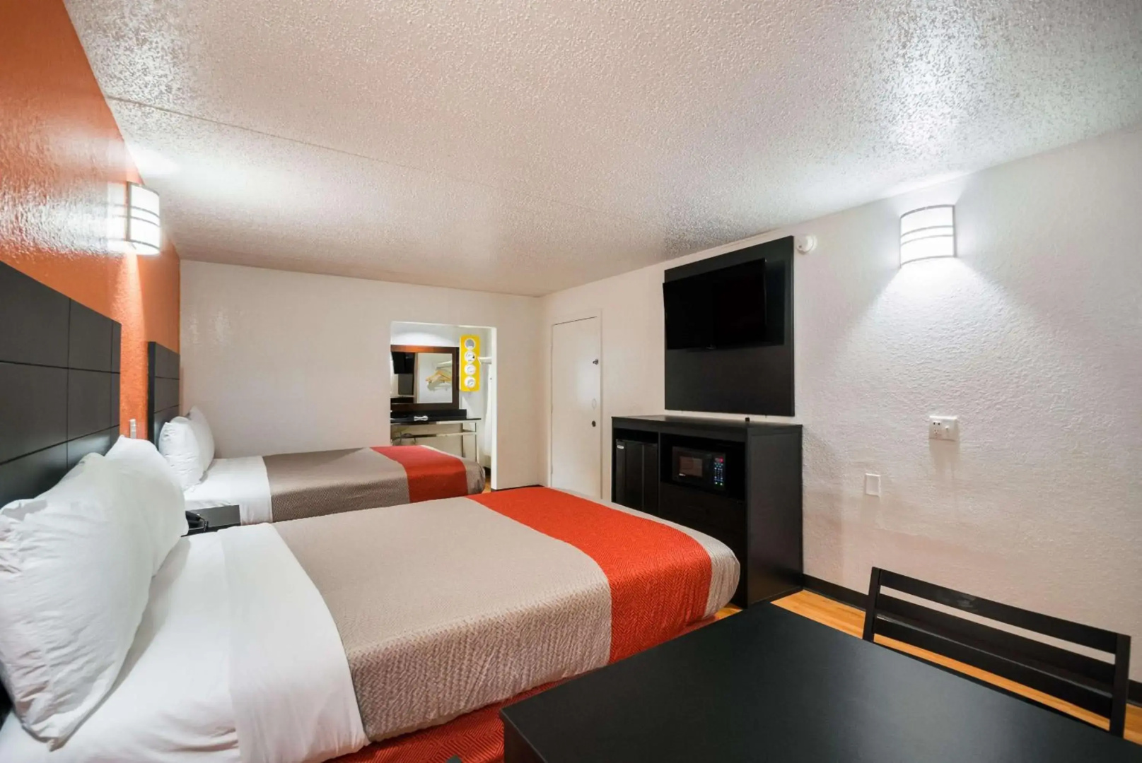 Photo - Motel 6-Houston, TX - Brookhollow