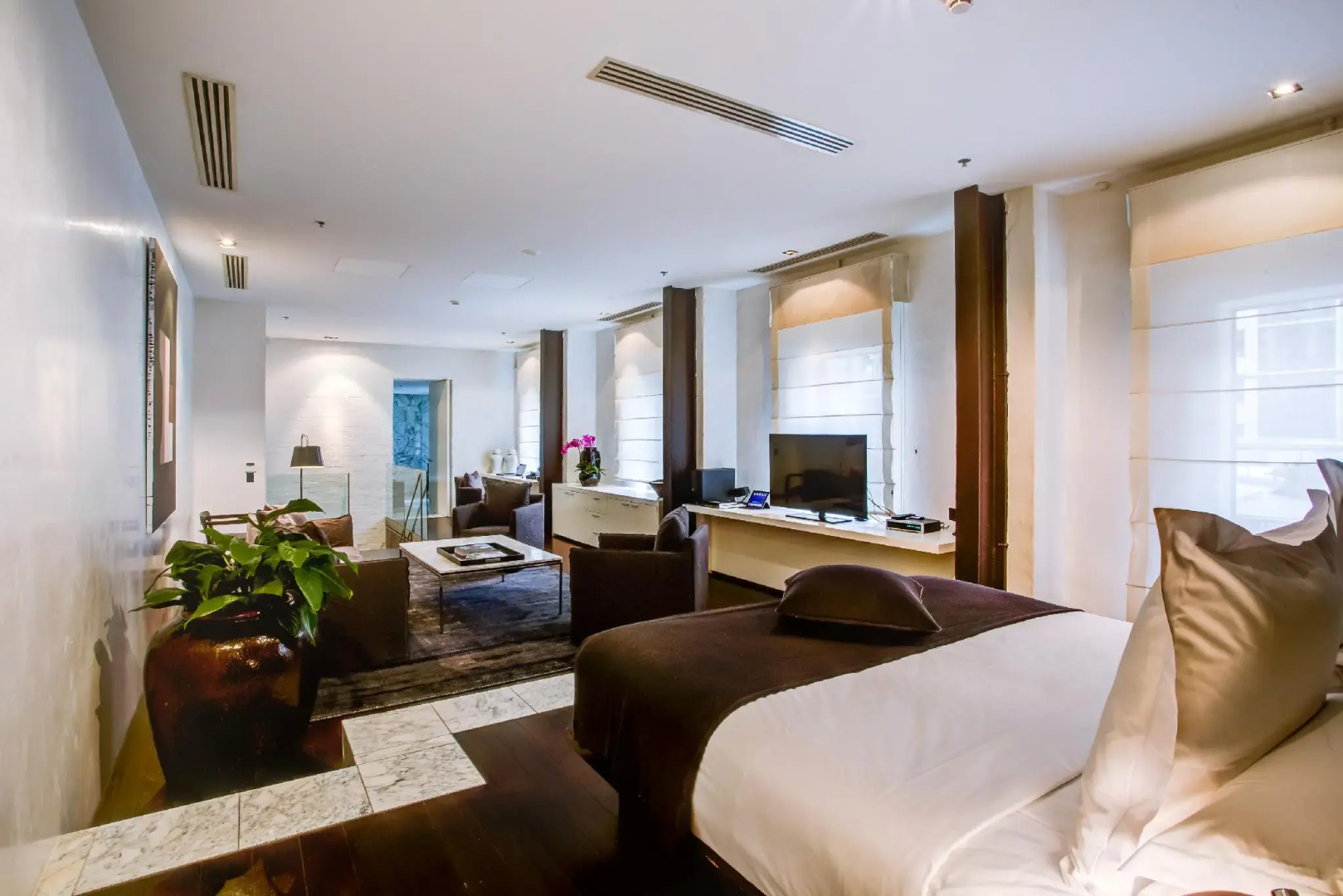 Foto - Establishment Hotel