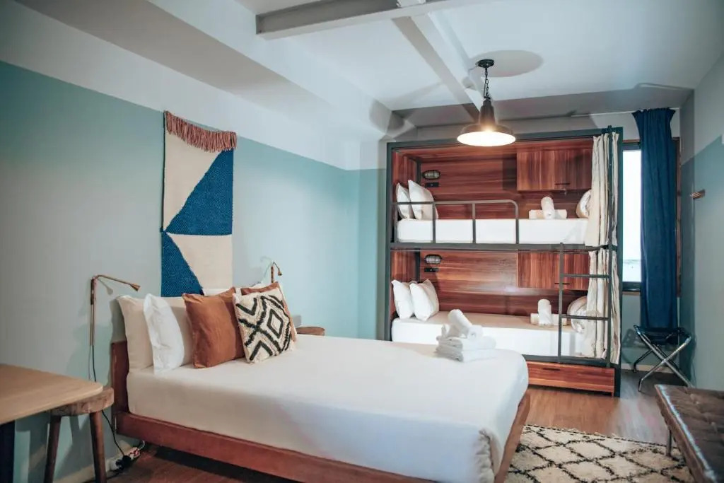 Photo - Secret Patio Lisbon