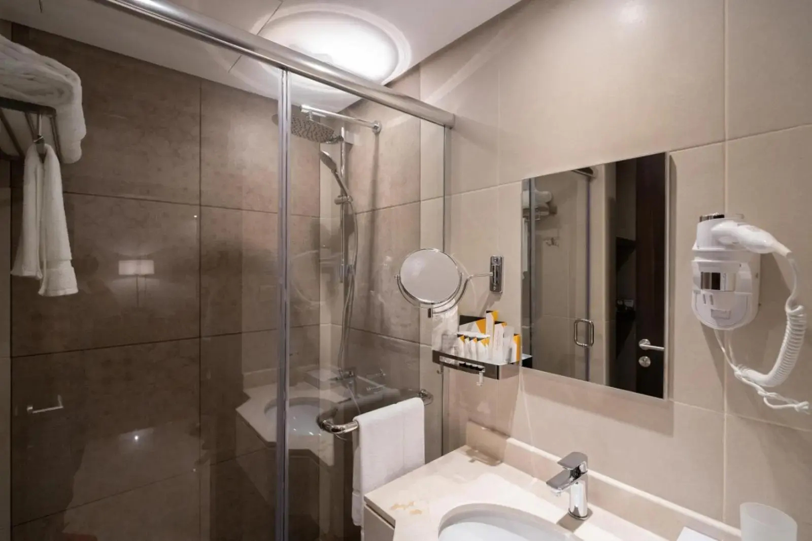 Photo - Jayden Masar Hotel