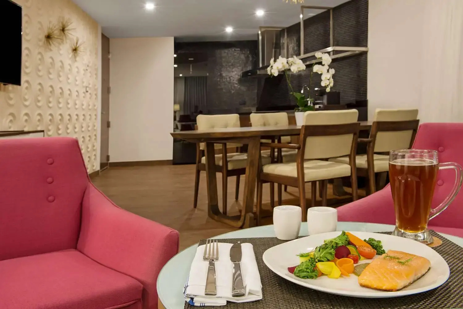 Foto - The Fives Downtown Hotel & Residences, Curio Collection by Hilton